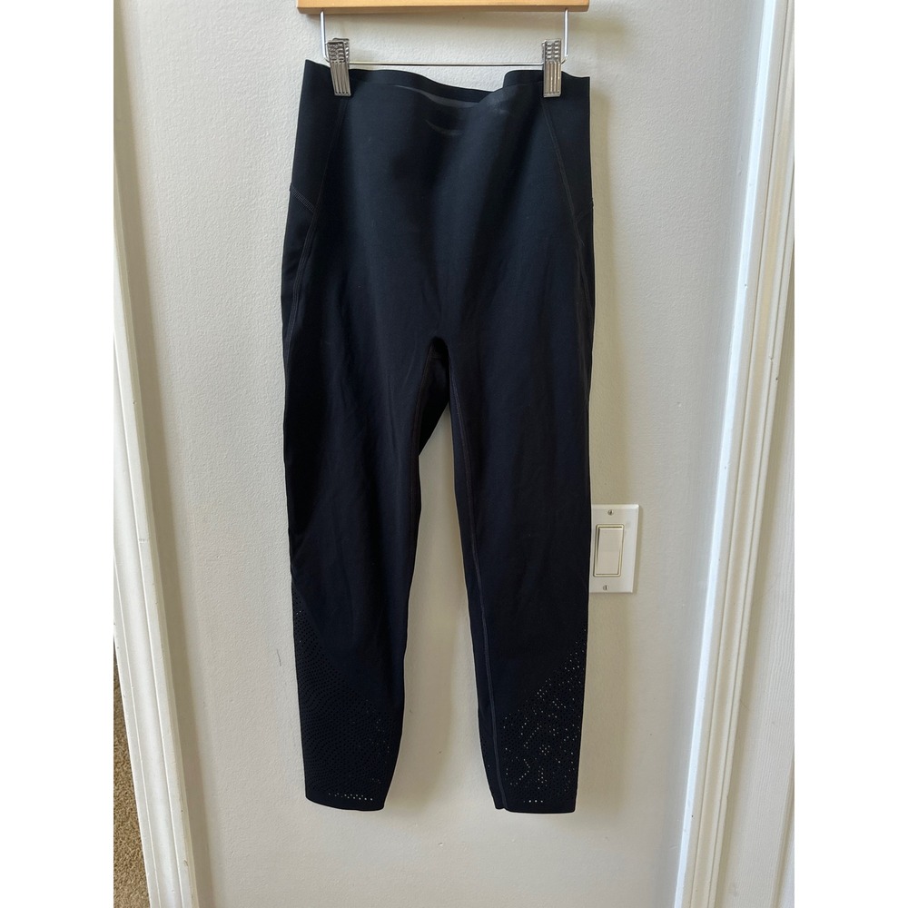 Spanx Active Leggings Black High Waisted Perforated Laser Cut Pockets Small